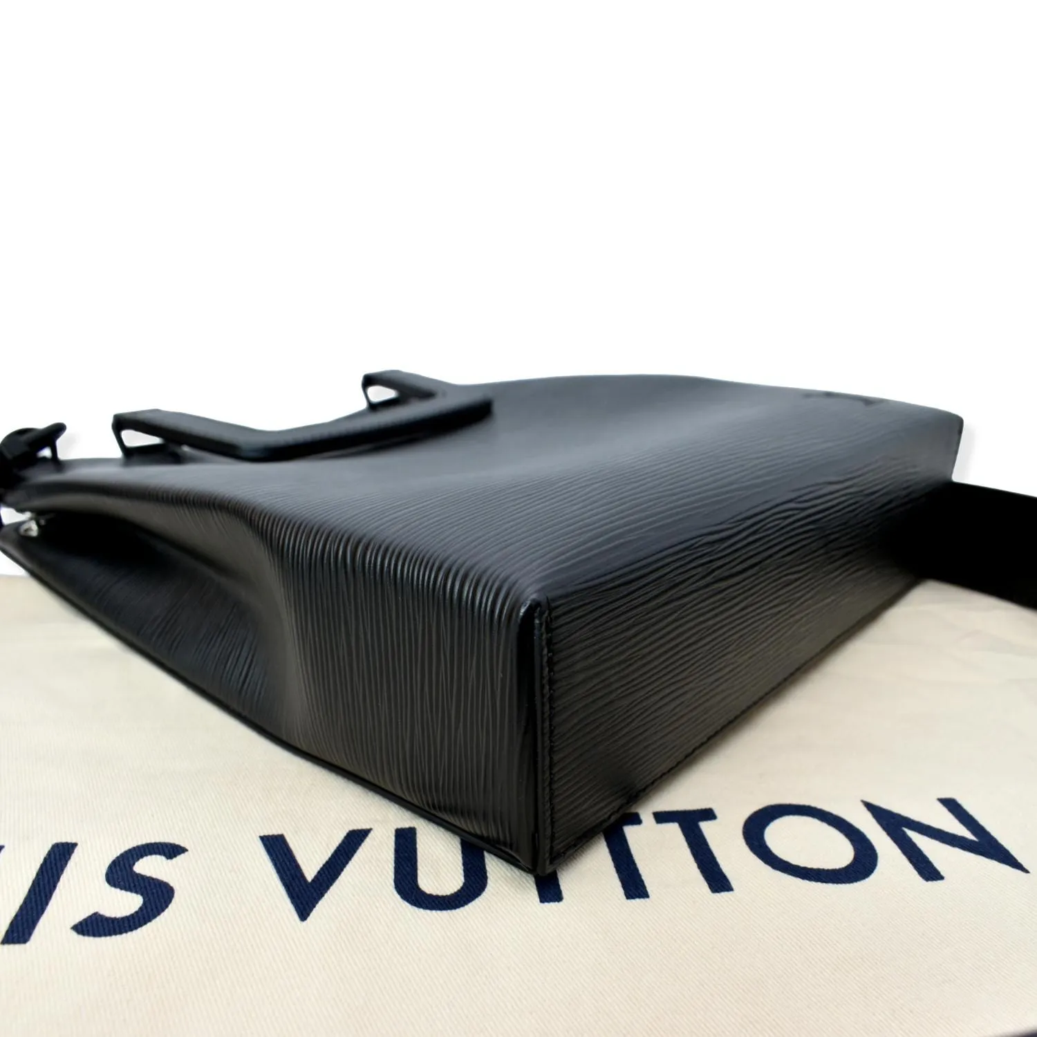 LOUIS VUITTON Petit Sac Plat Epi Leather Crossbody Bag Black